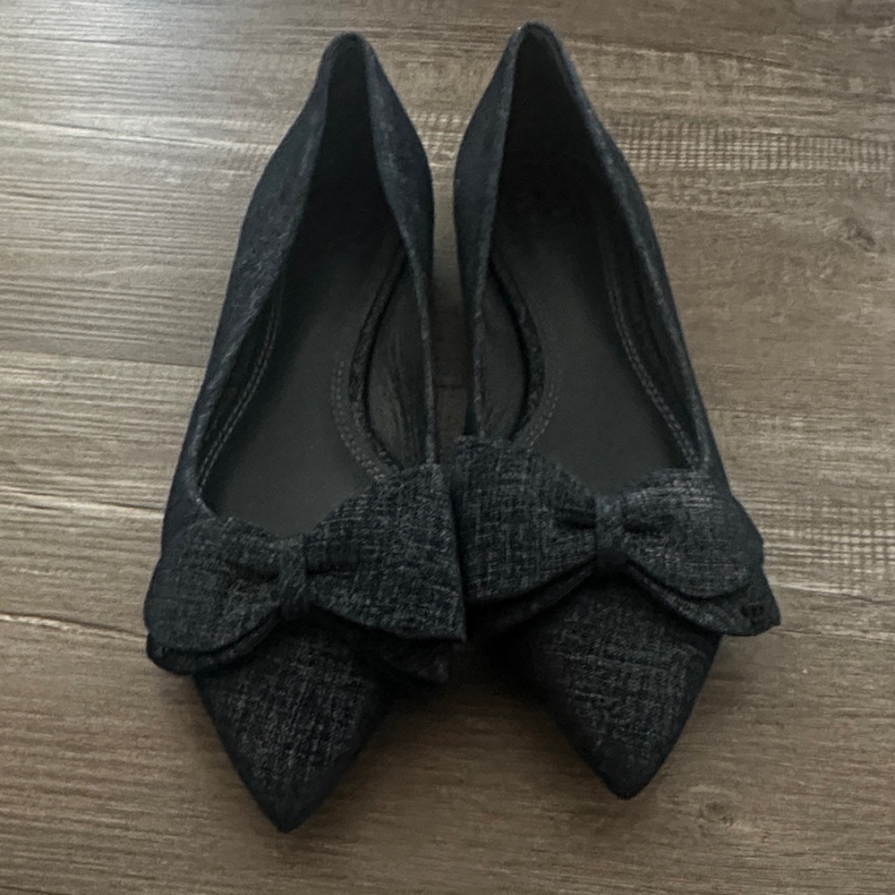 Toru Burch Women's Flats with Bow Detail